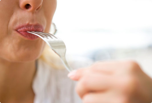 Pálení žáhy a reflux: Příčiny a jaké zvolit stravování